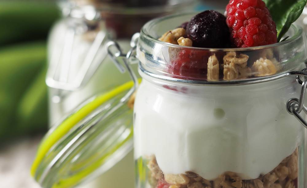 american breakfast fruit and yogurt parfait
